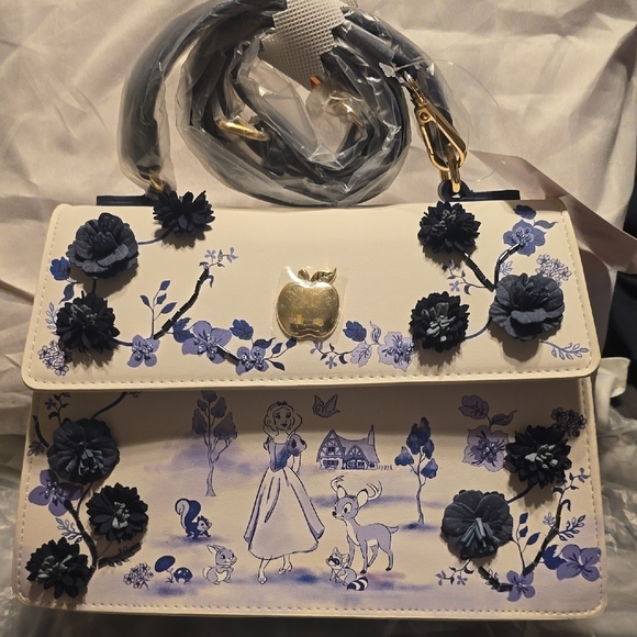 Snow White Floral Blue and White Loungefly BoxLunch Exclusive Bag And Wallet - Picture 6 of 16